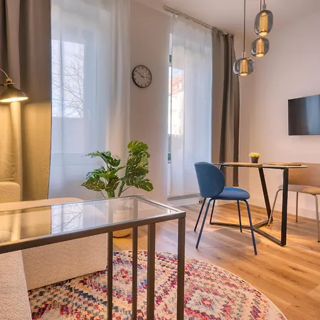 Lägenhet Fullhouse Premium H11 *